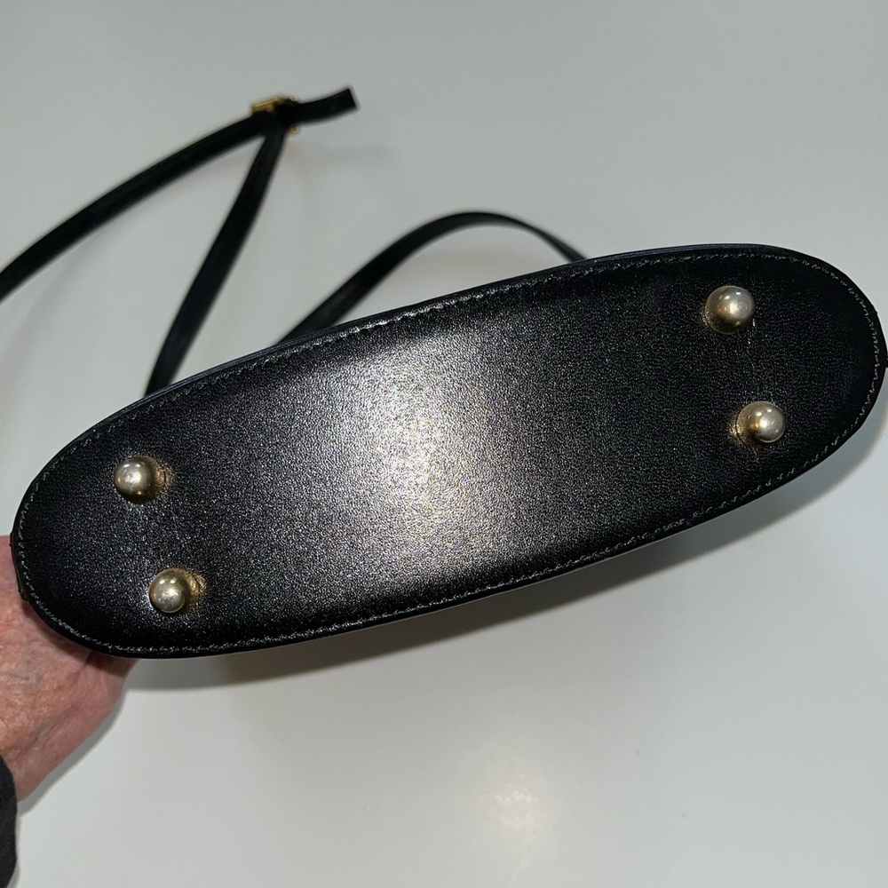 HCL Handcrafted Leathergoods Dark Brown Leather, Zip Closure, Shoulder Bag. - Picture 4 of 12